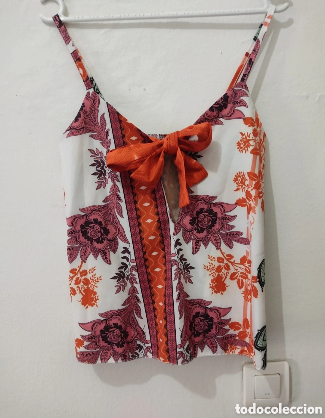 Segunda mano: Top de Tirantes para mujer talla XS-S marca L&S 1 Uso