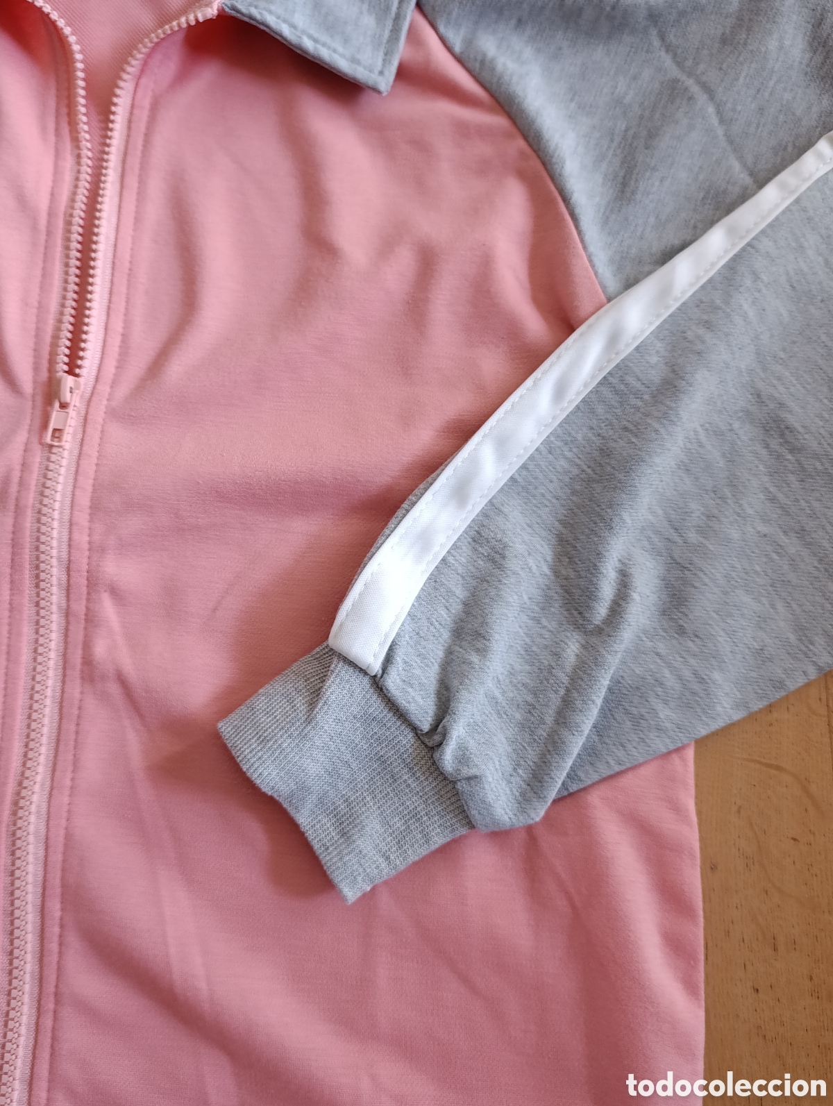 Segunda mano: Chaqueta de ch&aacute;ndal mujer - Foto 3