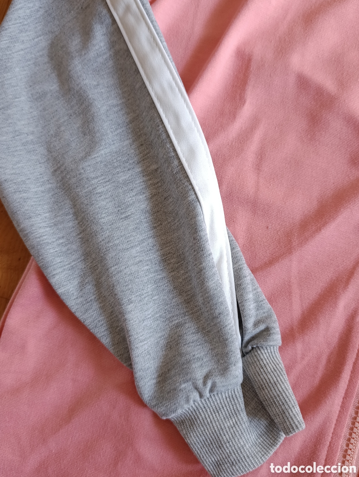 Segunda mano: Chaqueta de ch&aacute;ndal mujer - Foto 5