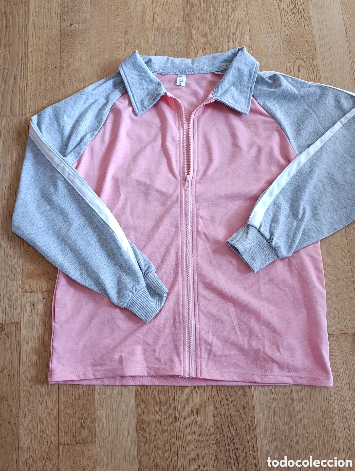 Segunda mano: Chaqueta de ch&aacute;ndal mujer - Foto 1
