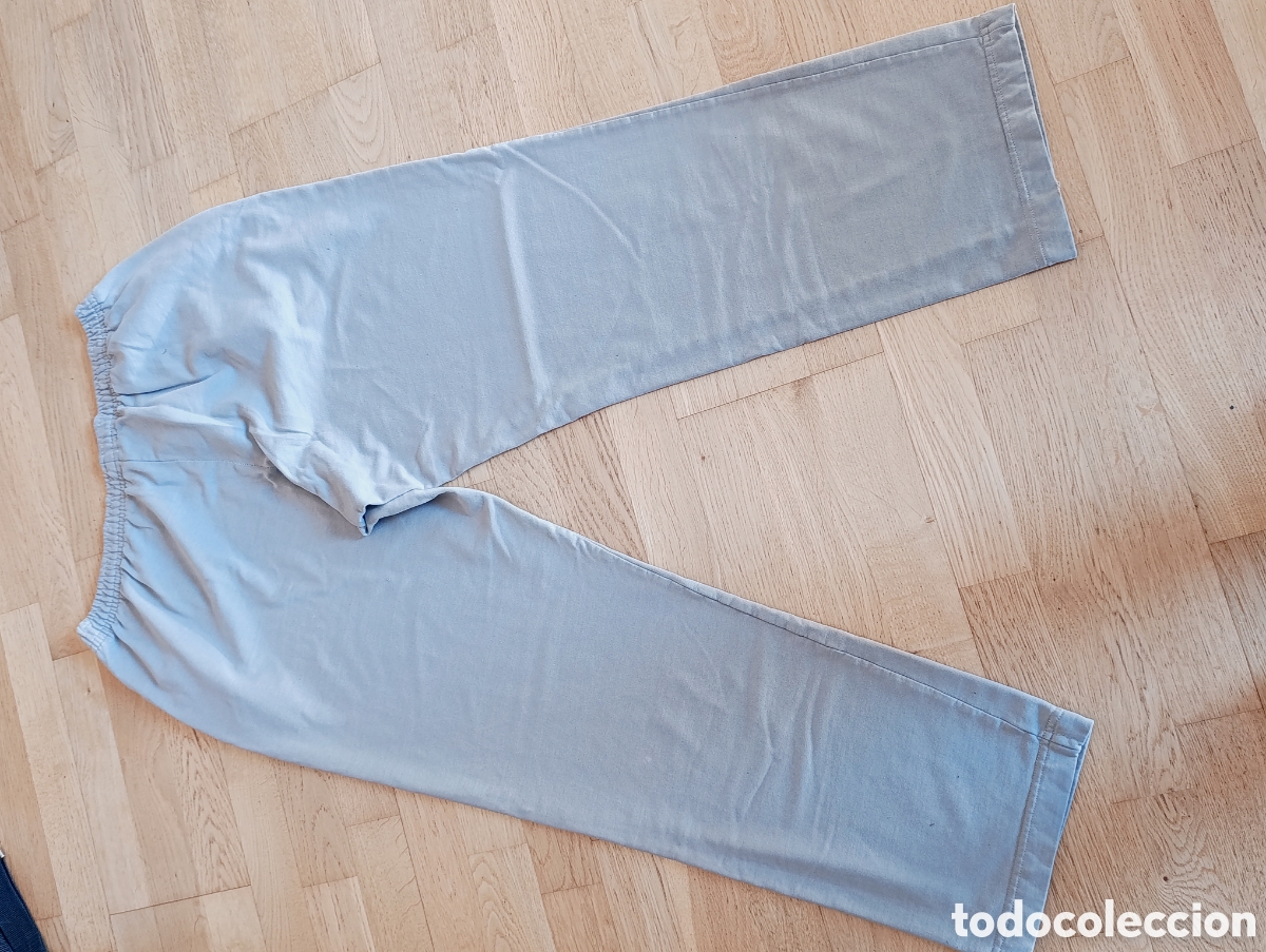 Segunda mano: Pantal&oacute;n de ch&aacute;ndal beig - Foto 3