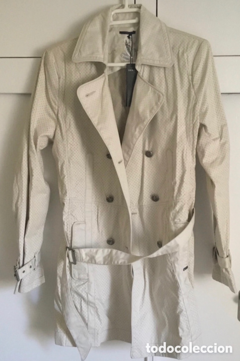 Segunda mano: Gabardina nueva IKKS talla M