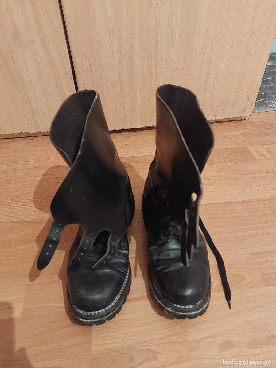 Segunda mano: BOTAS MILITARES TALLA 42