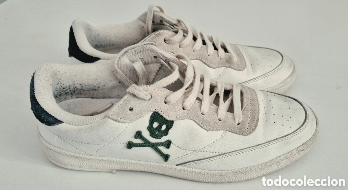 Segunda mano: Zapatillas deportivas de la marca Scalpers en talla 43.