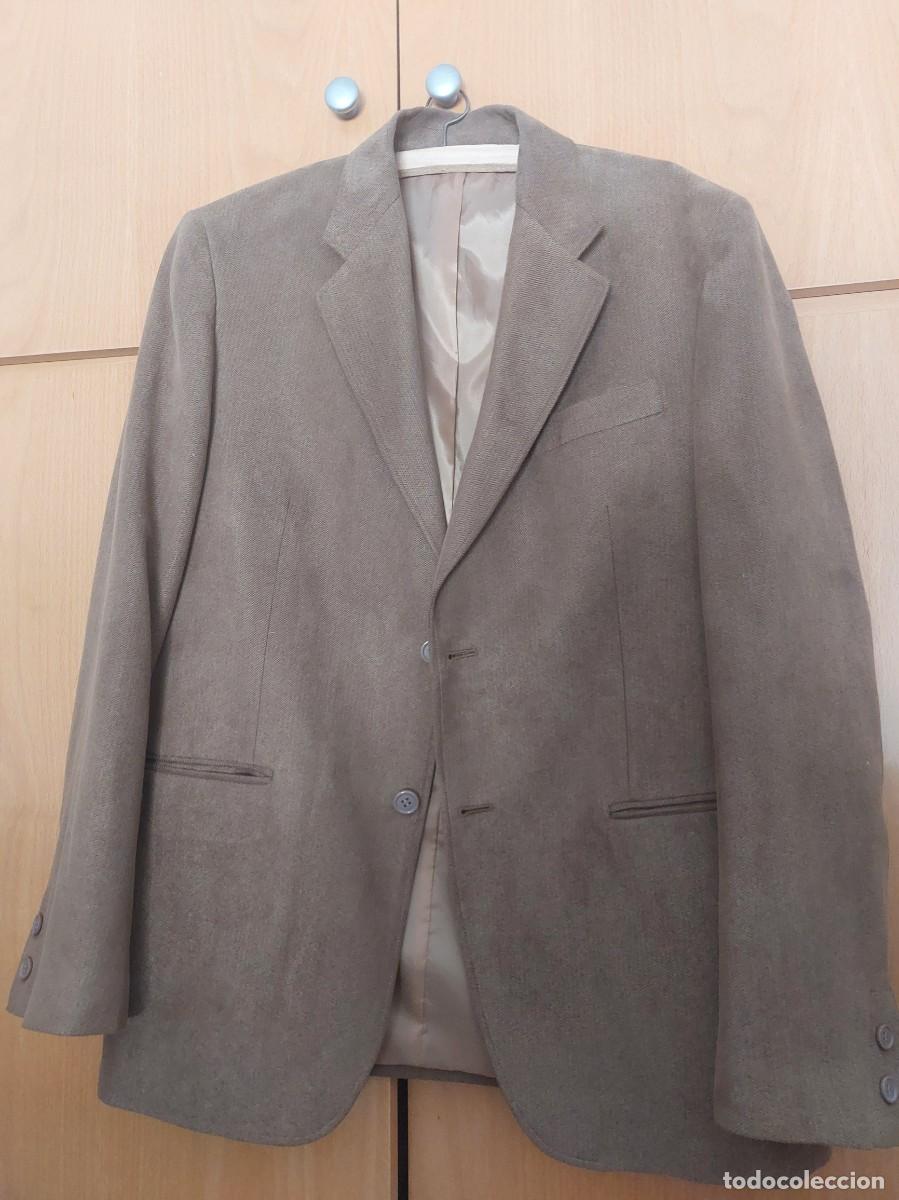 Segunda mano: AMERICANA MARRON TALLA 50 - Foto 1