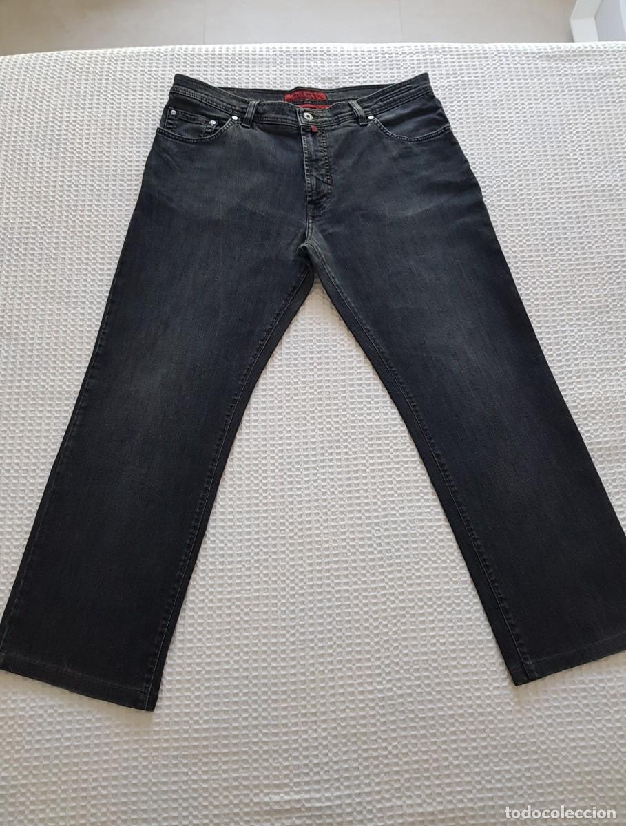 Segunda mano: Pantalones vaqueros negros Pierre Cardin