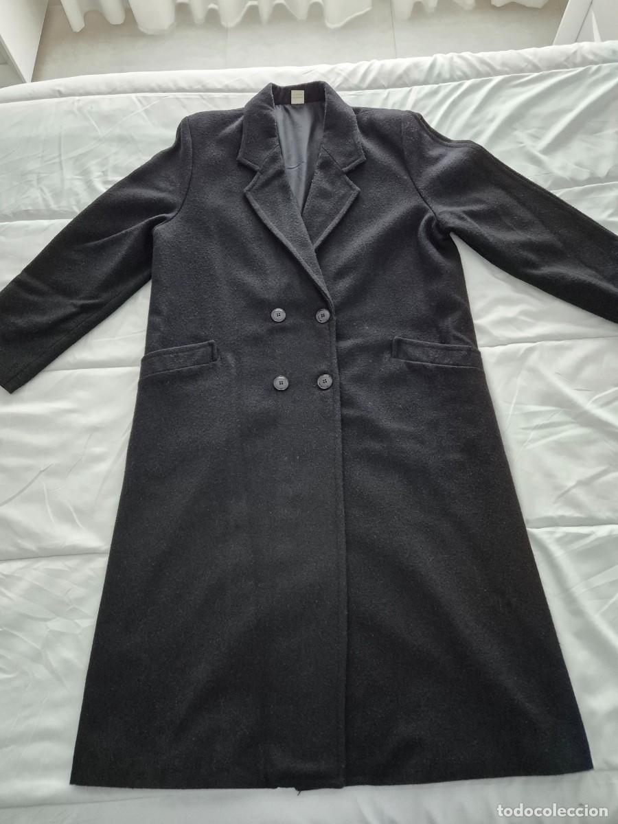 Segunda mano: Abrigo Gabardina Negro Lana