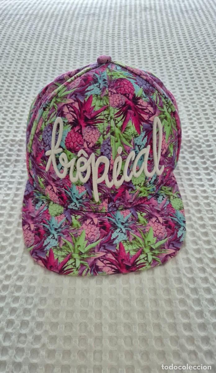 Segunda mano: Gorra rosa estilo tropical H&M