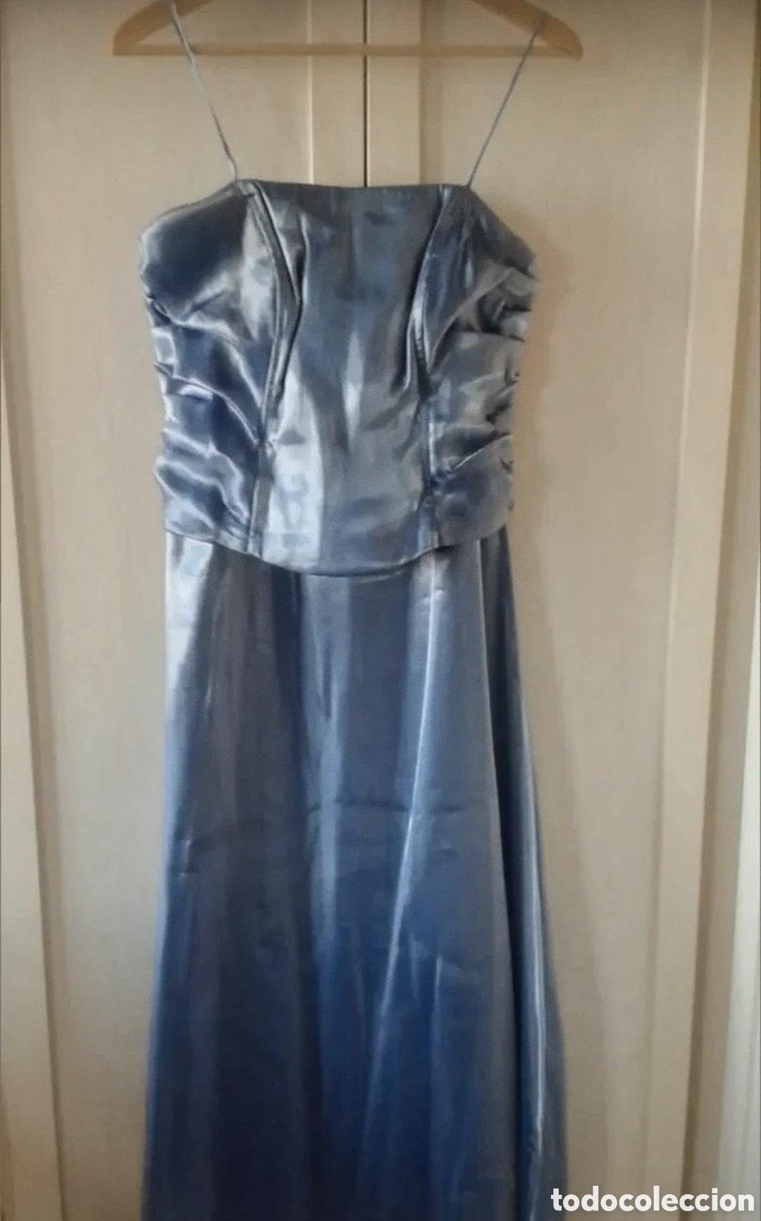 Segunda mano: Vestido de fiesta de color azul brillante