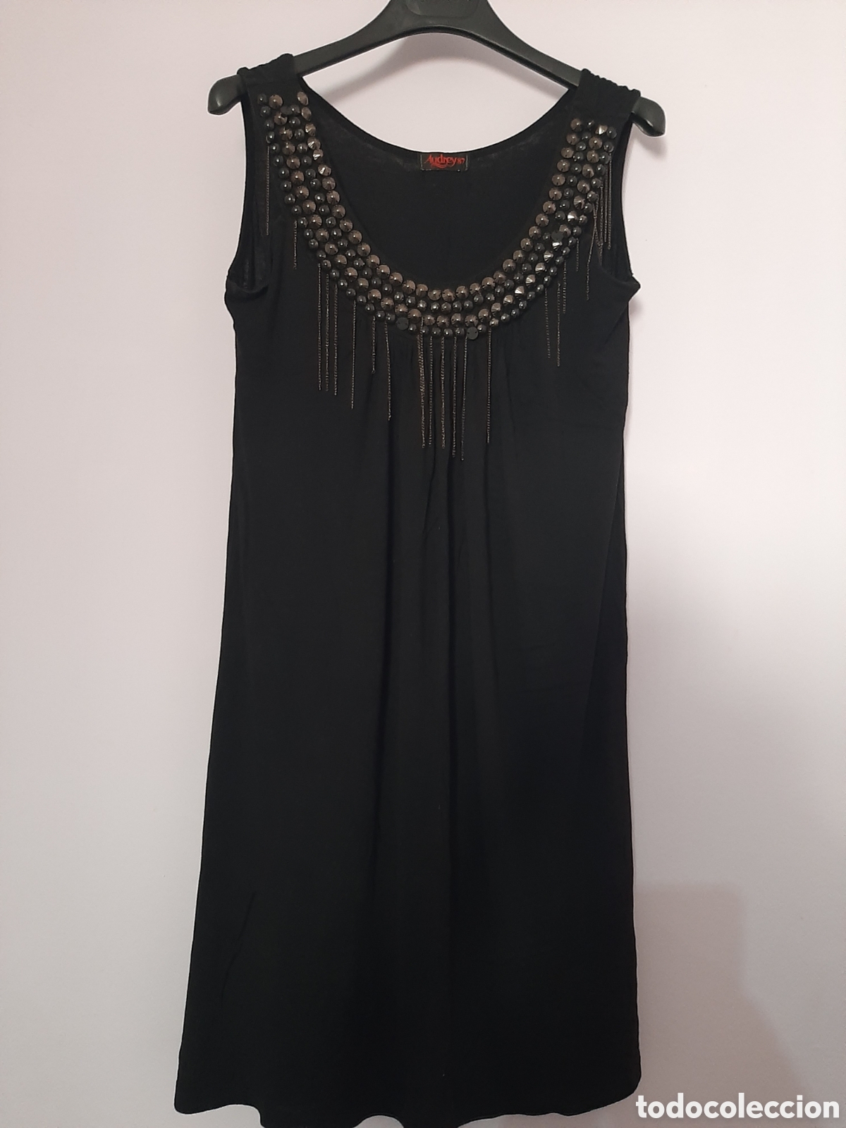 Segunda mano: Vestido corto con collar