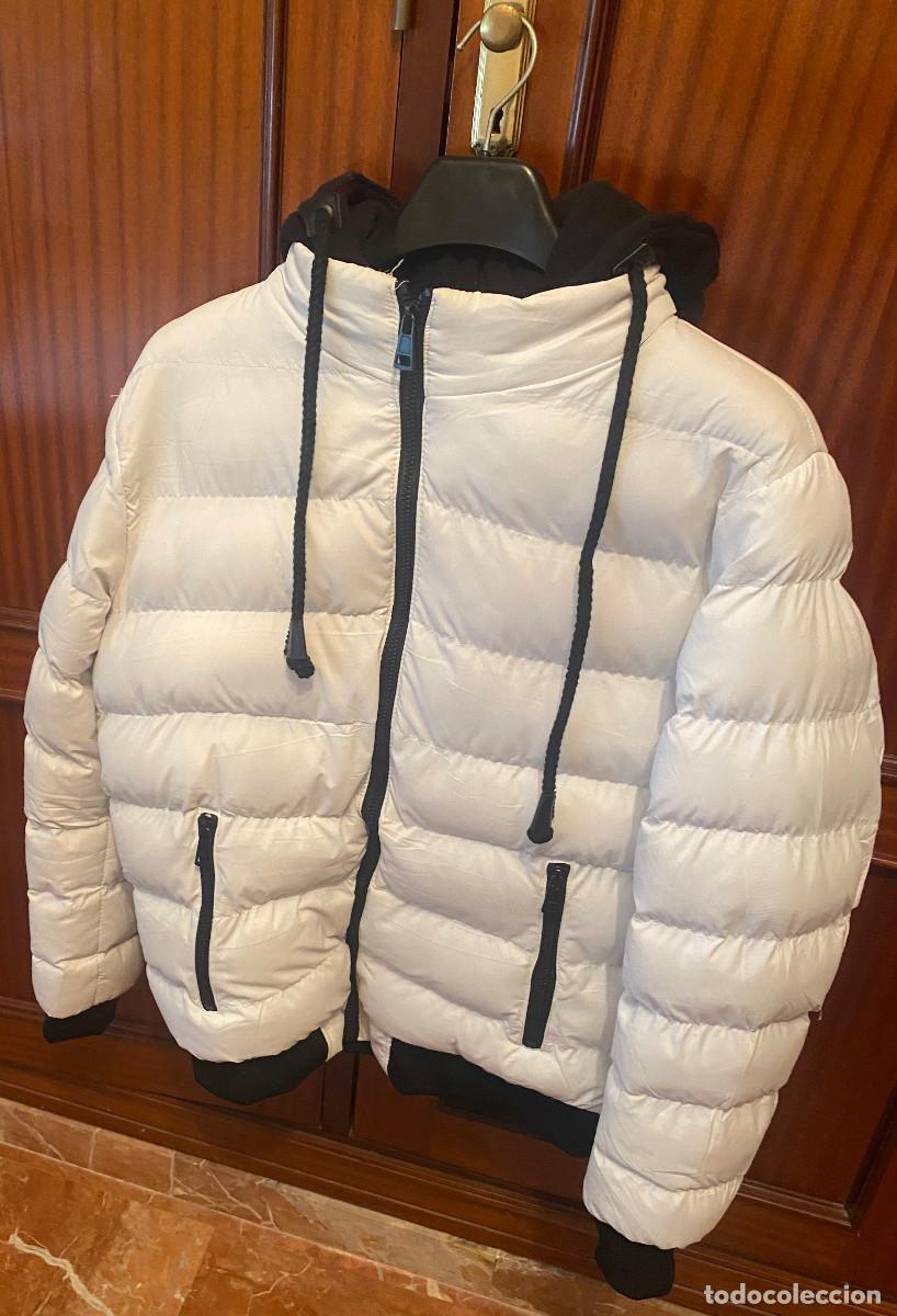Segunda mano: Chaqueta acolchada unisex talla M. Marca First Street, Italia. Con capucha desmontable. Buen estado.