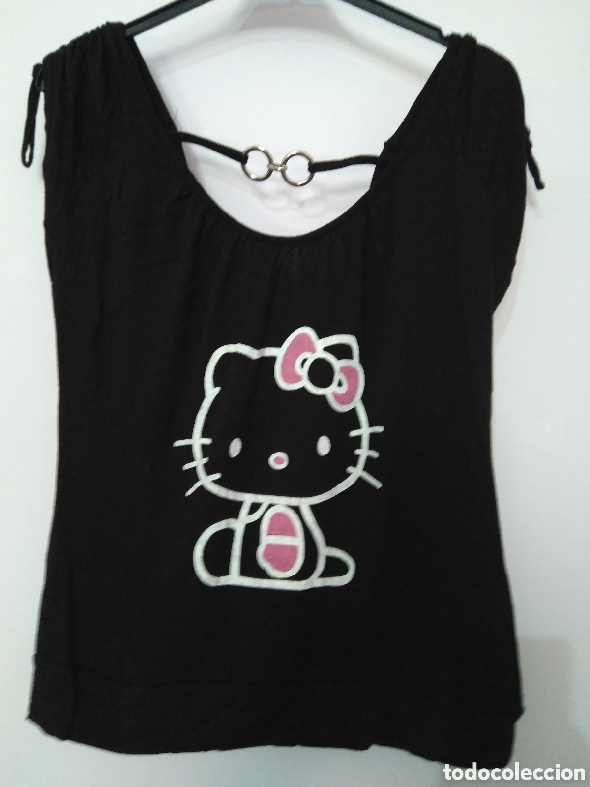 Segunda mano: Camiseta negra, gato