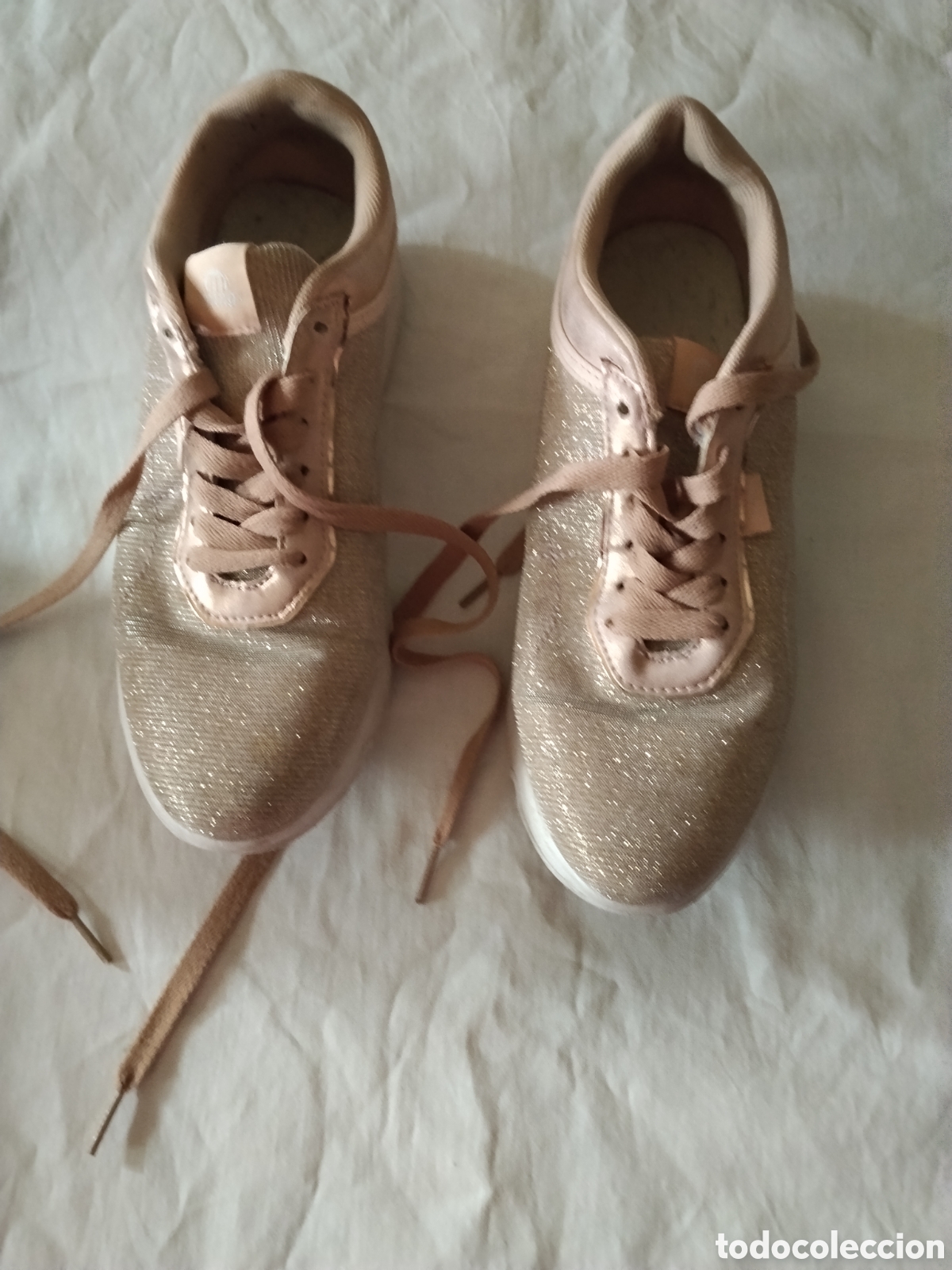 Segunda mano: Zapatillas de mujer talla 41