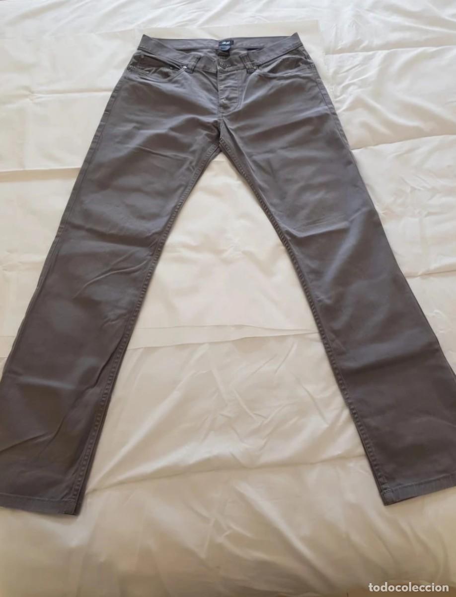 Segunda mano: Pantal&oacute;n gris oscuro H&M