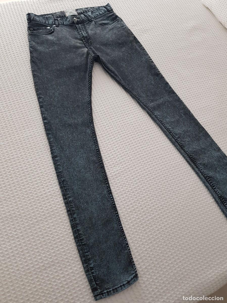 Segunda mano: Pantal&oacute;n pitillo vaquero azul Pull&Bear - Foto 2