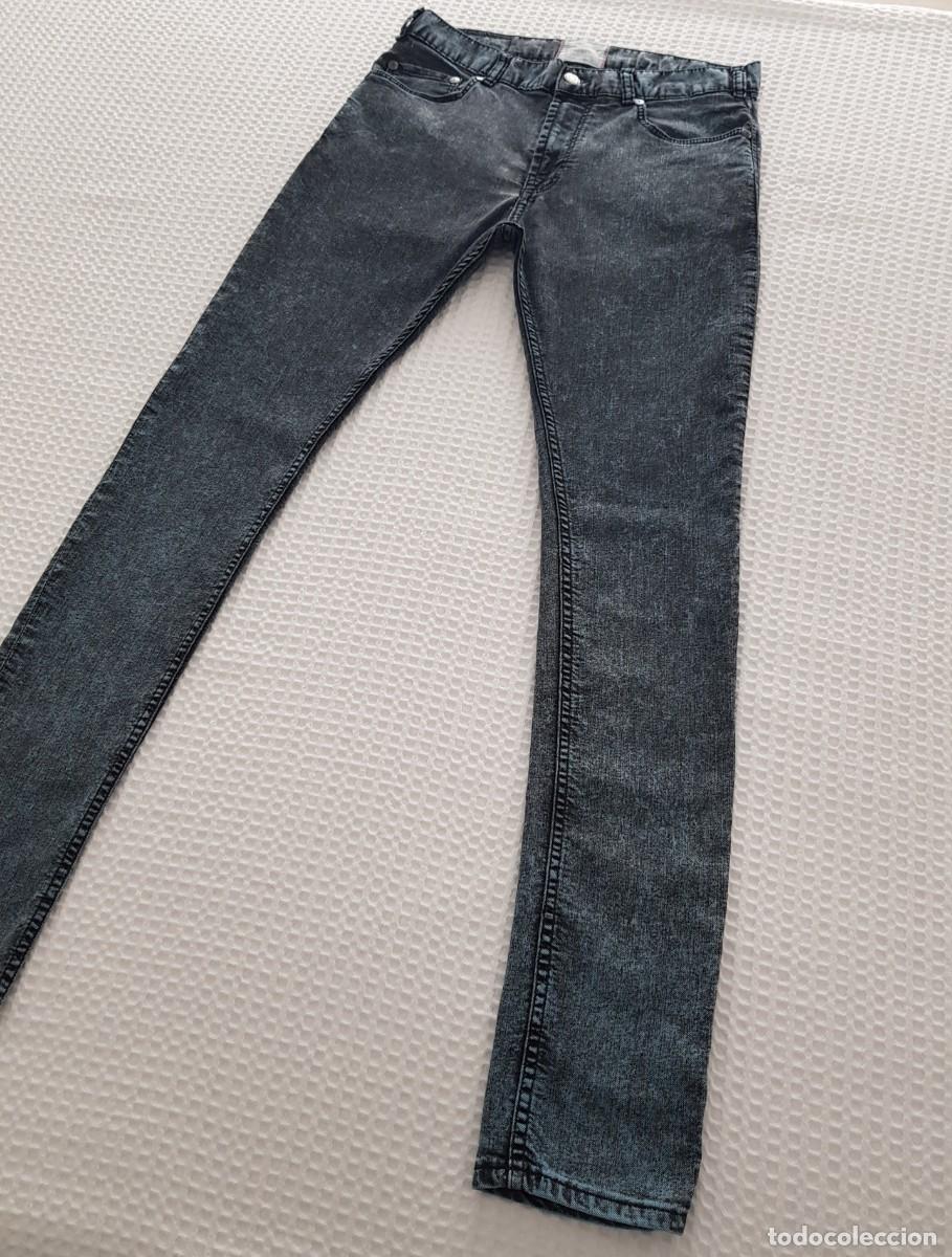 Segunda mano: Pantal&oacute;n pitillo vaquero azul Pull&Bear - Foto 3