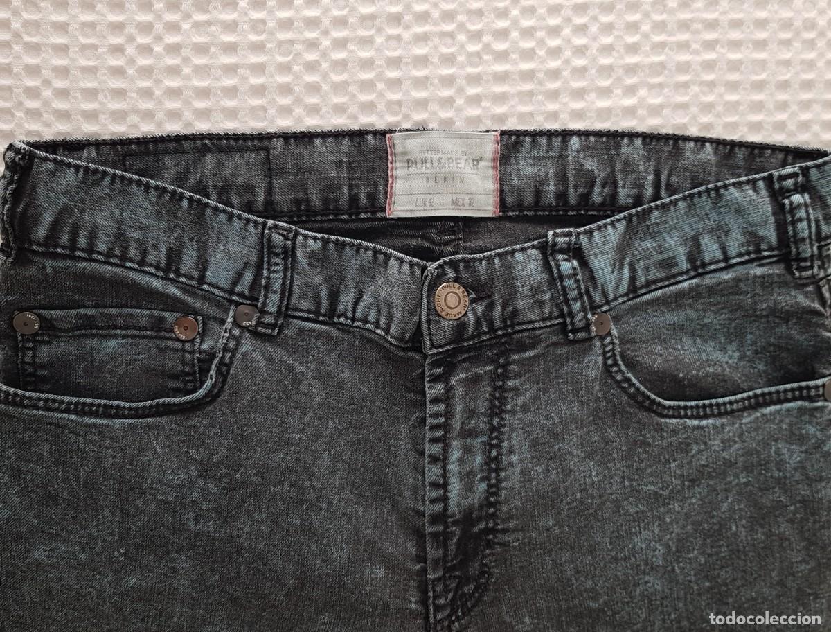 Segunda mano: Pantal&oacute;n pitillo vaquero azul Pull&Bear - Foto 4