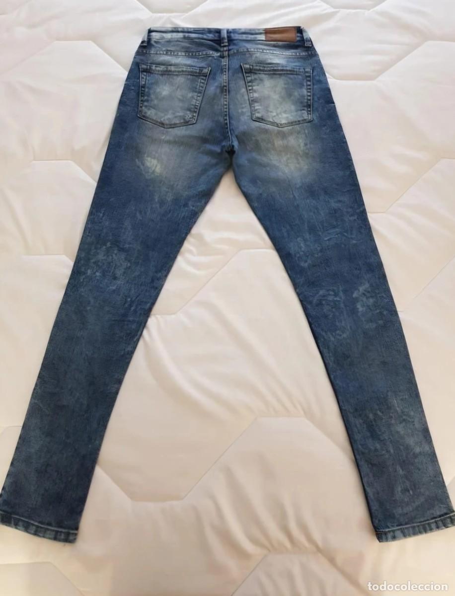 Segunda mano: Pantal&oacute;n pitillo vaquero azul Pull&Bear - Foto 5