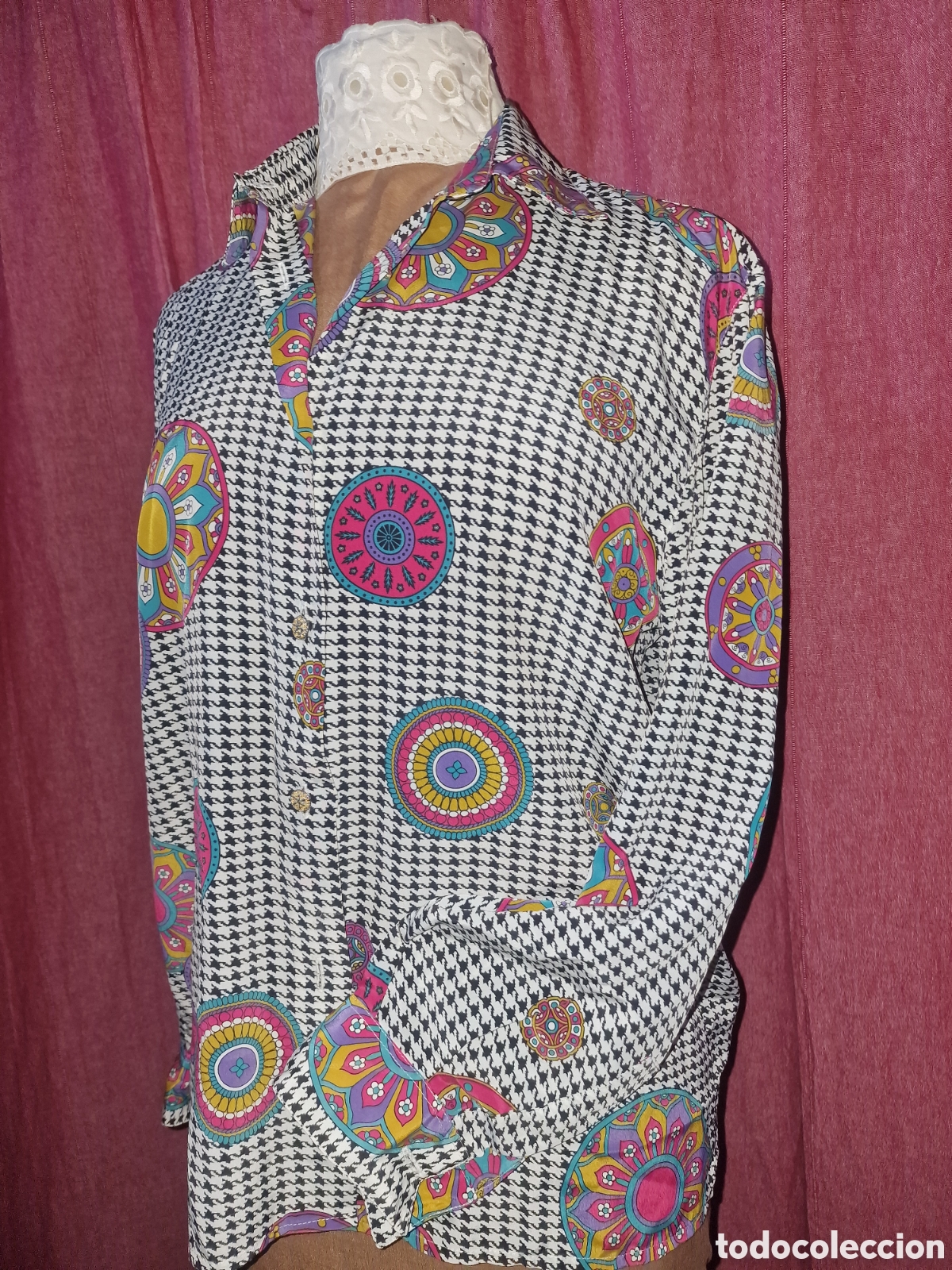 Segunda mano: Bonita camisa blusa mujer manga larga talla M,de mandalas ver fotos