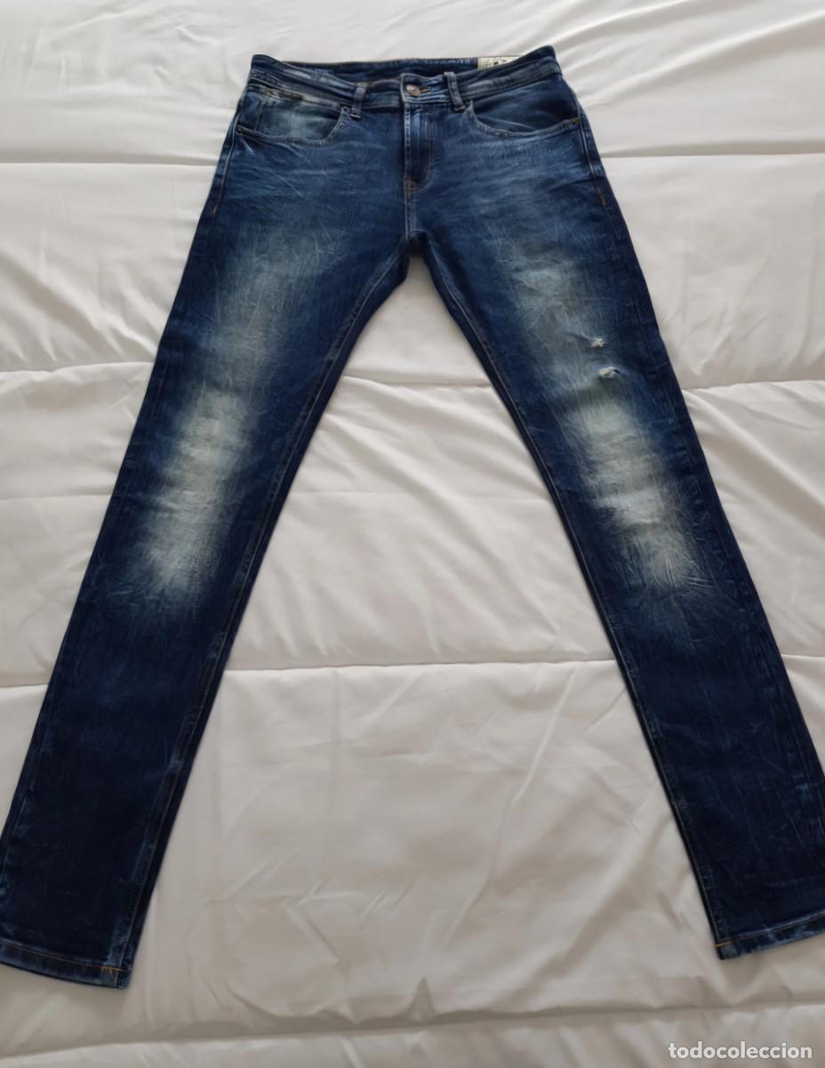 Segunda mano: Pantal&oacute;n azul oscuro vaquero ajustado Zara