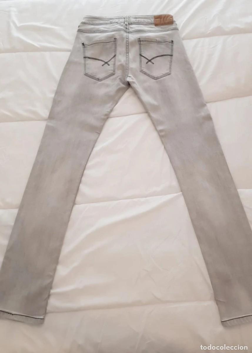 Segunda mano: Pantal&oacute;n gris ajustado Pull&Bear - Foto 6