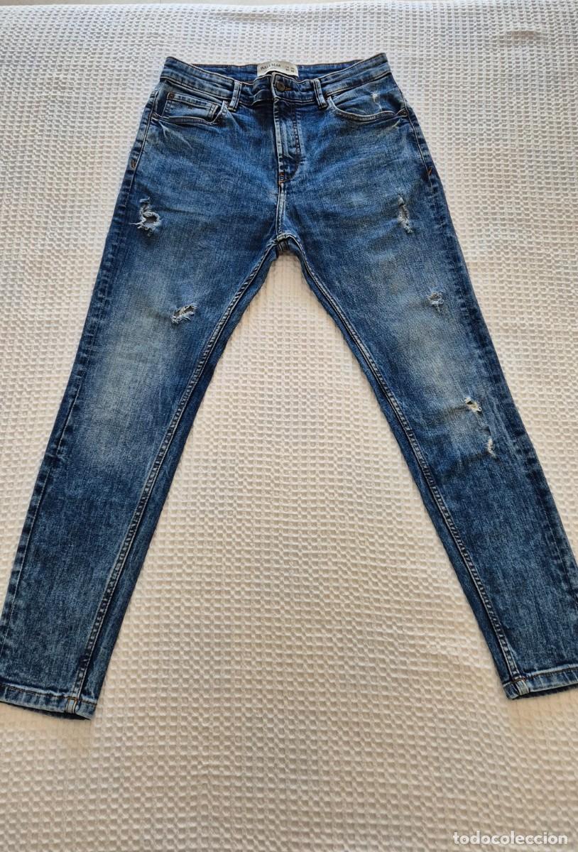 Segunda mano: Pantal&oacute;n ajustado vaquero azul rotos Pull&Bear - Foto 1