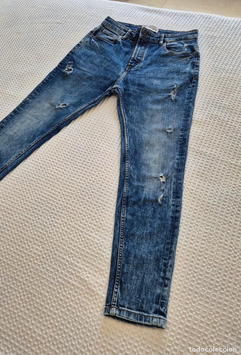 Segunda mano: Pantal&oacute;n ajustado vaquero azul rotos Pull&Bear - Foto 3