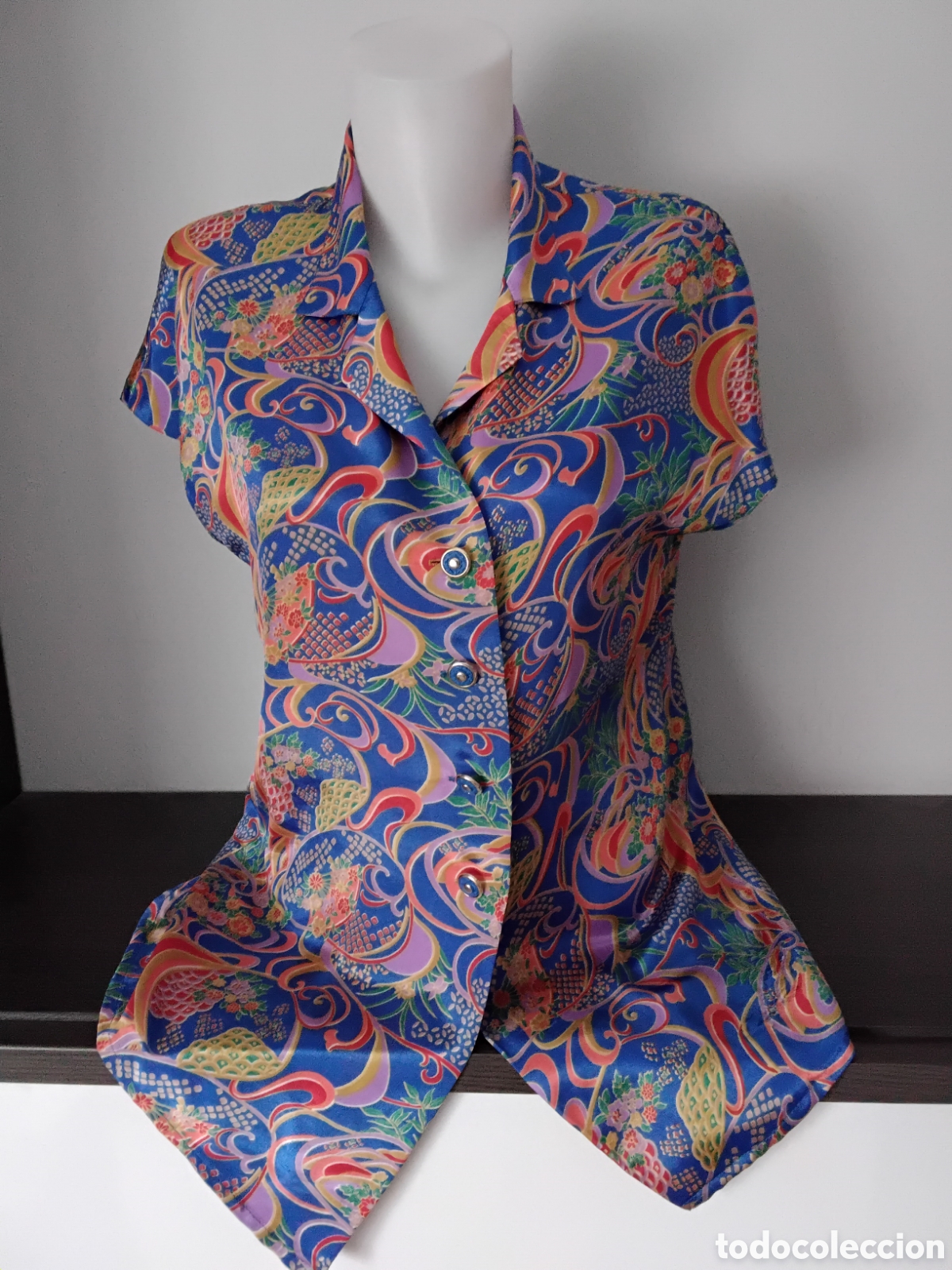 Segunda mano: Blusa Estampado Colores vistosos