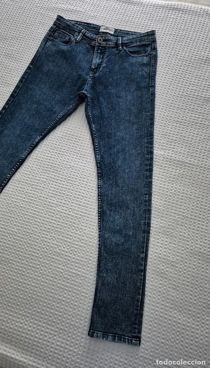 Segunda mano: Pantal&oacute;n pitillo vaquero azul oscuro Pull&Bear - Foto 3