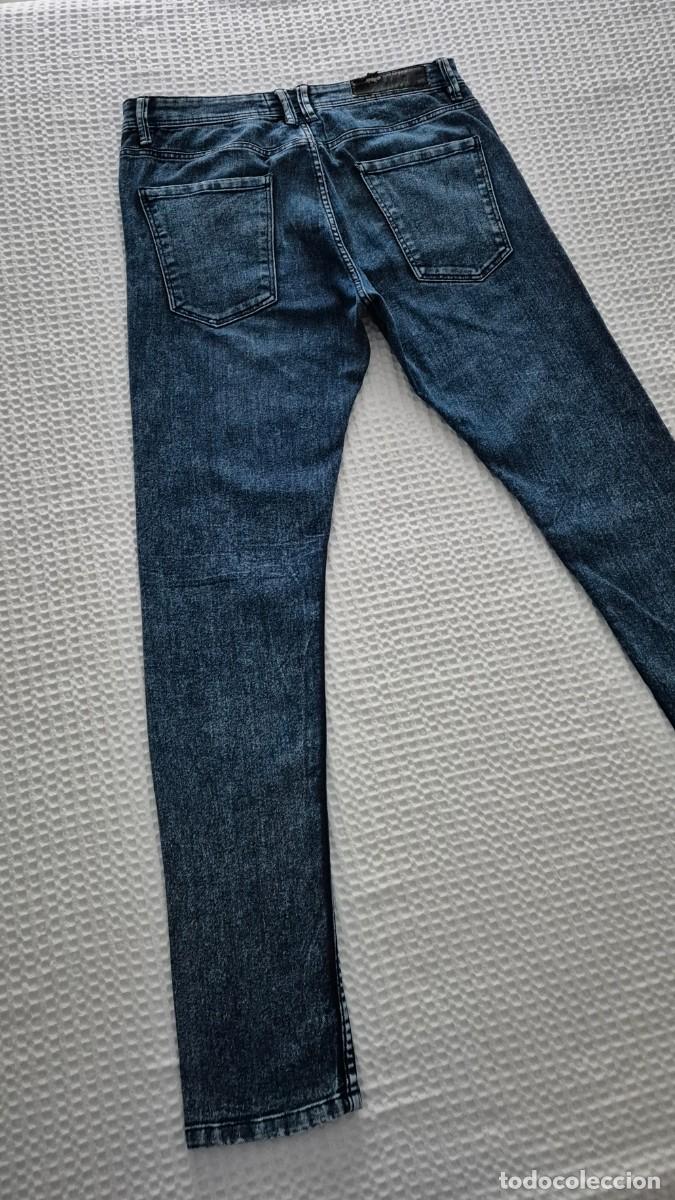 Segunda mano: Pantal&oacute;n pitillo vaquero azul oscuro Pull&Bear - Foto 7