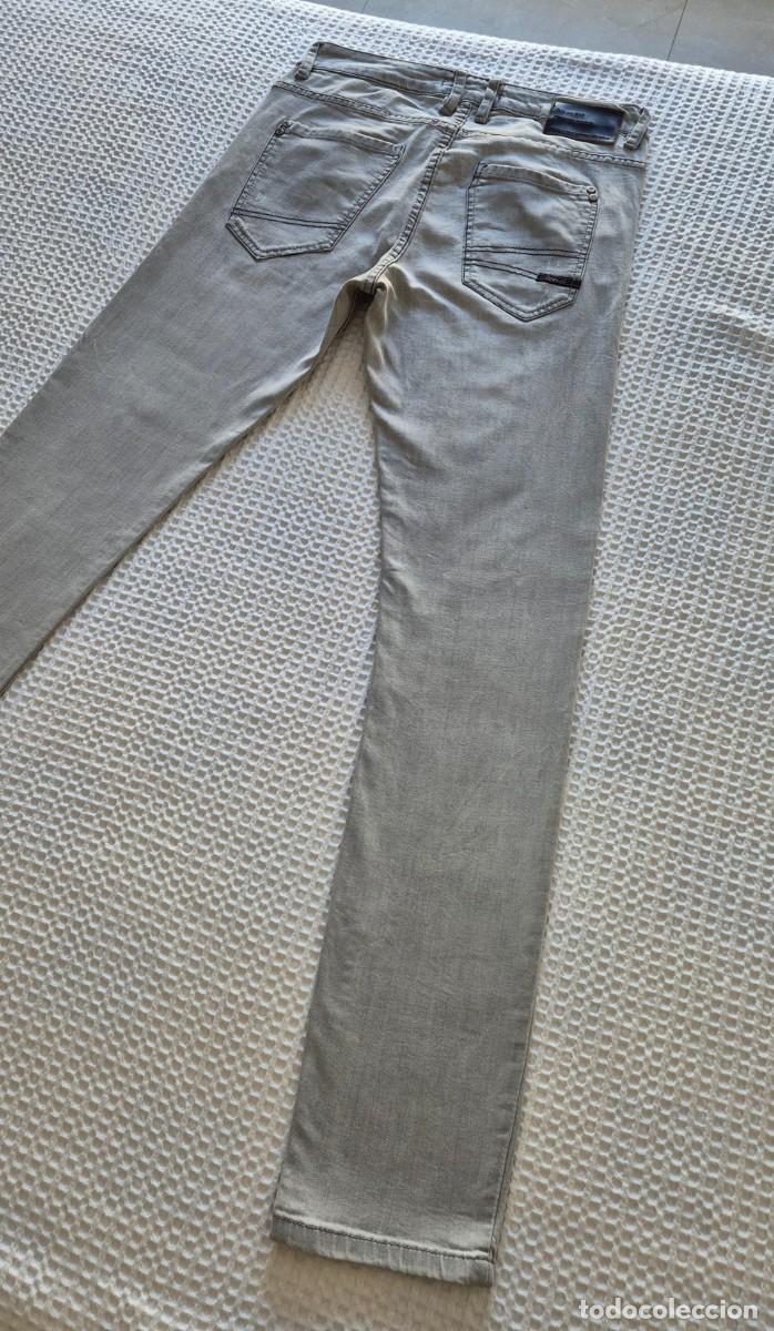 Segunda mano: Pantal&oacute;n gris ajustado vaquero Pull&Bear - Foto 7