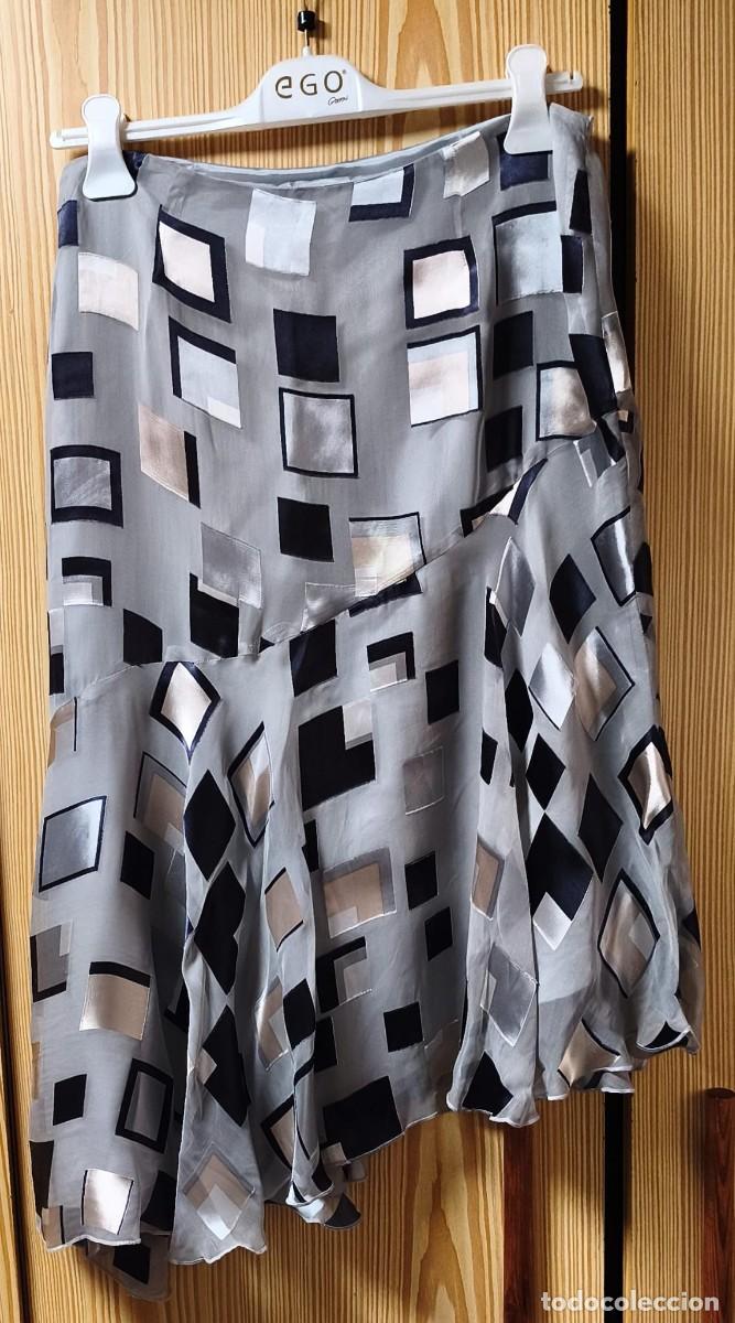 Segunda mano: Rb 249 Falda larga forrada - Asim&eacute;trica - Derby - Talla L - Gris / Negro / Plateado