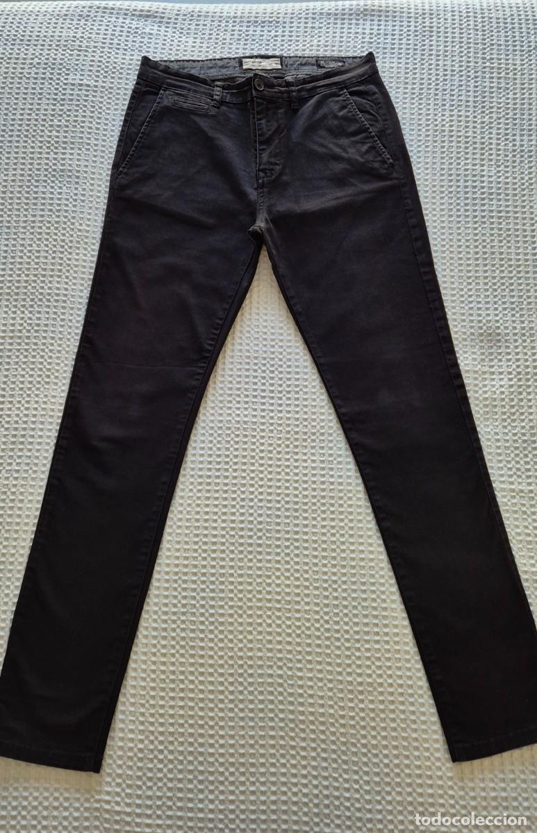 Segunda mano: Pantal&oacute;n negro de vestir ajustado Pull&Bear