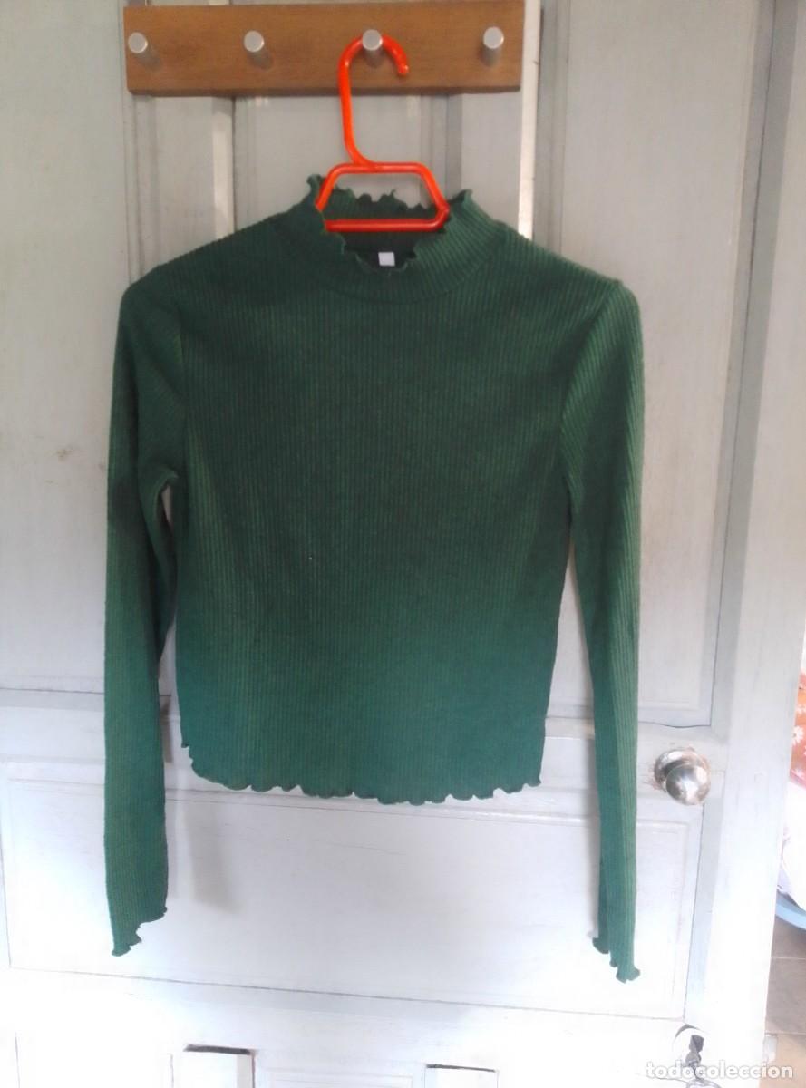 Segunda mano: Jersey punto fino de Stradivarius. Canal&eacute;. Verde. Talla M