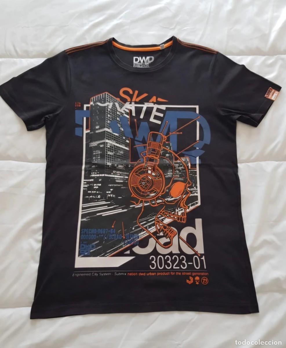 Segunda mano: Camiseta negra con dibujos C&A