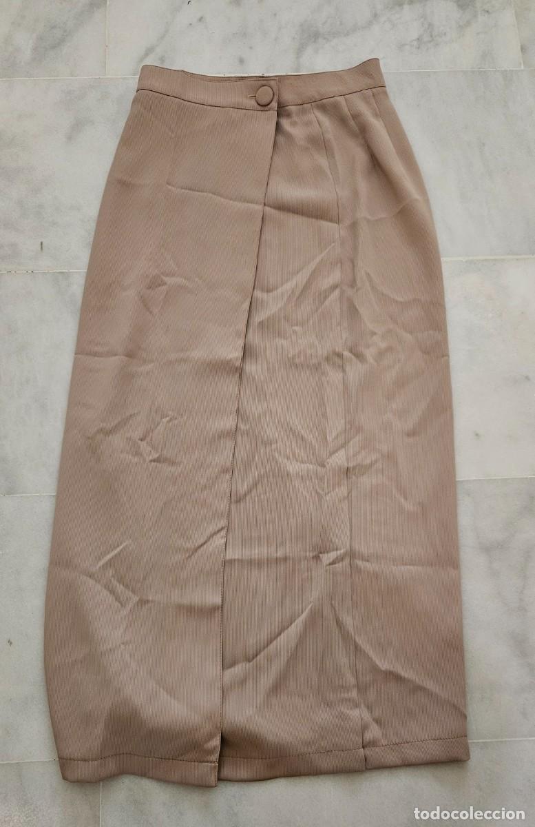 Segunda mano: Falda larga muy elegante