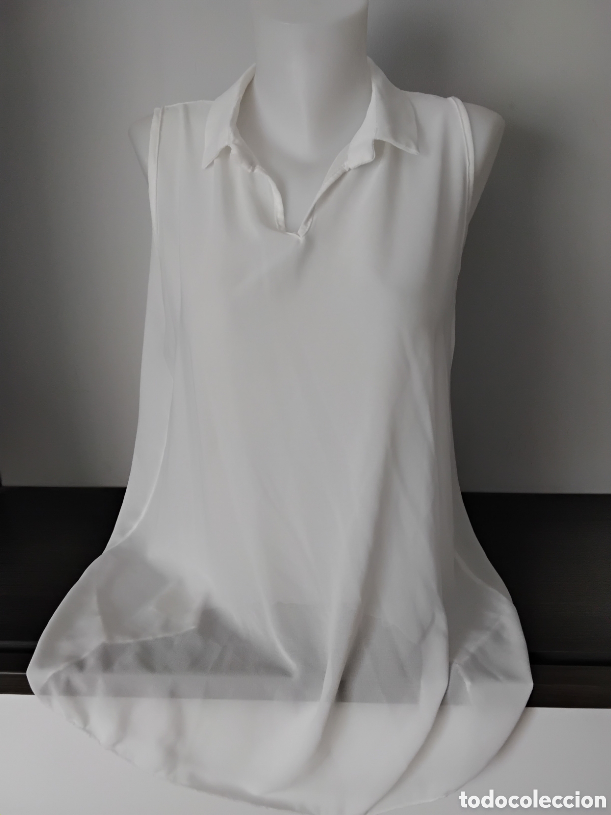 Second-Hand: Blusa Semitransparente Sin mangas