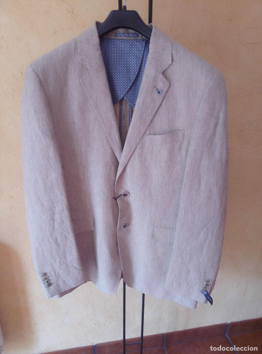 Segunda mano: Chaqueta traje de hombre de lino. Tailored fit. Cortefiel. Talla 50. Nueva con etiqueta