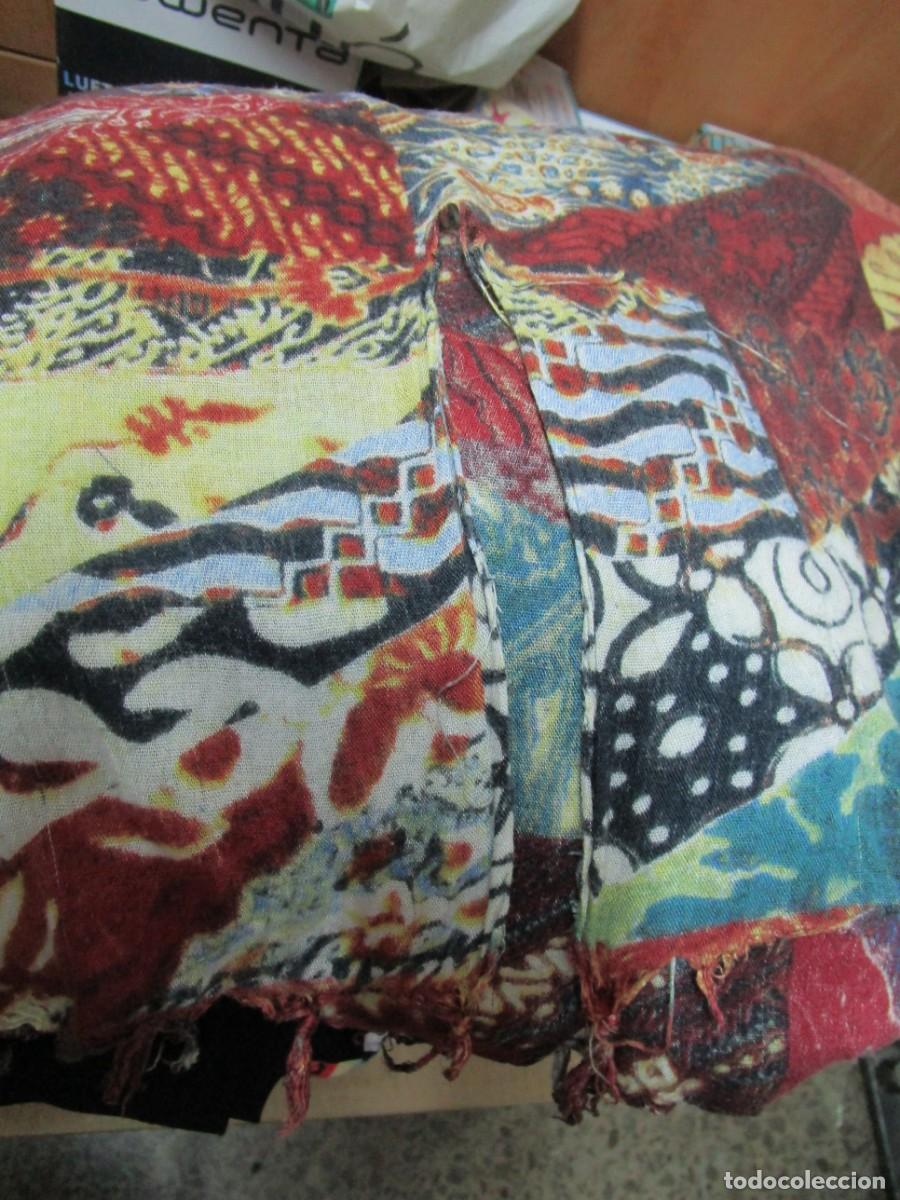Segunda mano: PAREO CON ESTAMPADO MULTICOLOR PARA PLAYA O PISCINA - Foto 4