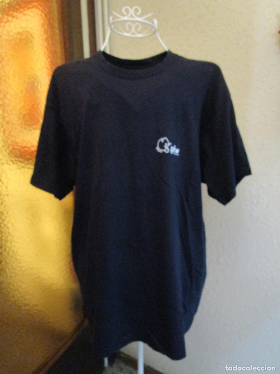 Segunda mano: CAMISETA B & C EUROPEAN STYLE AZUL MARINO
