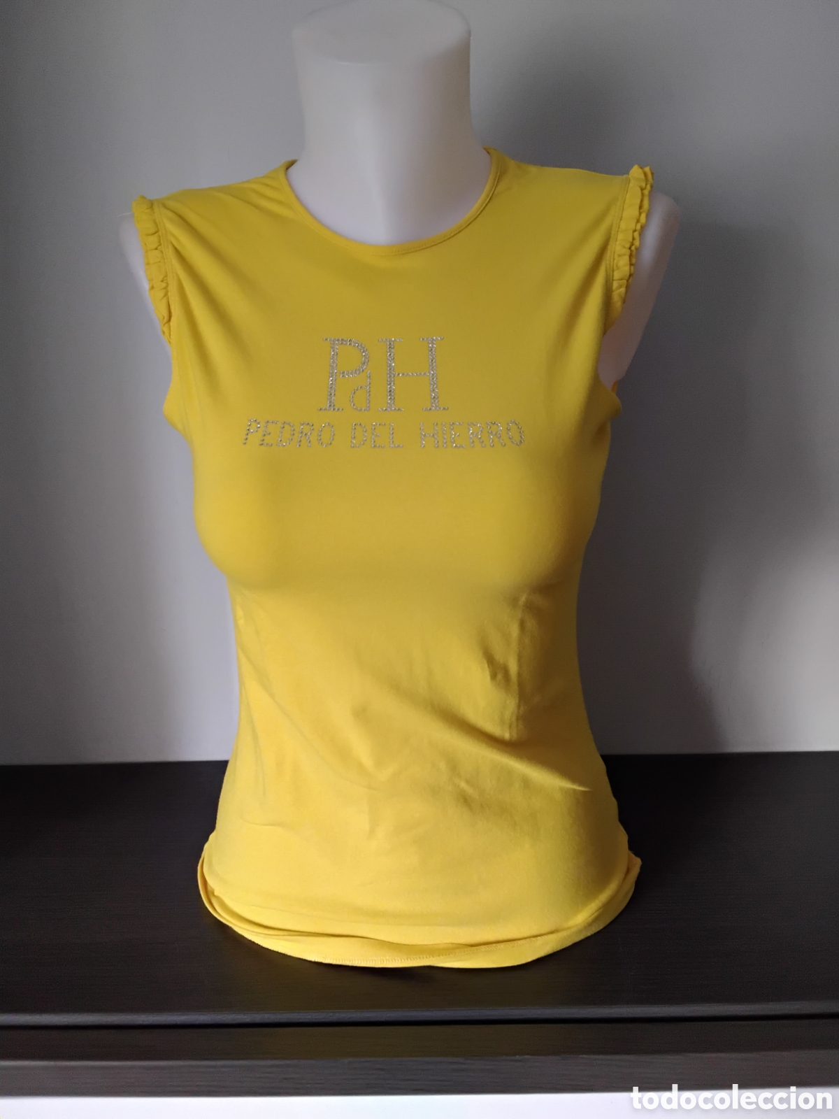 Segunda mano: Camiseta Pedro del Hierro Amarillo