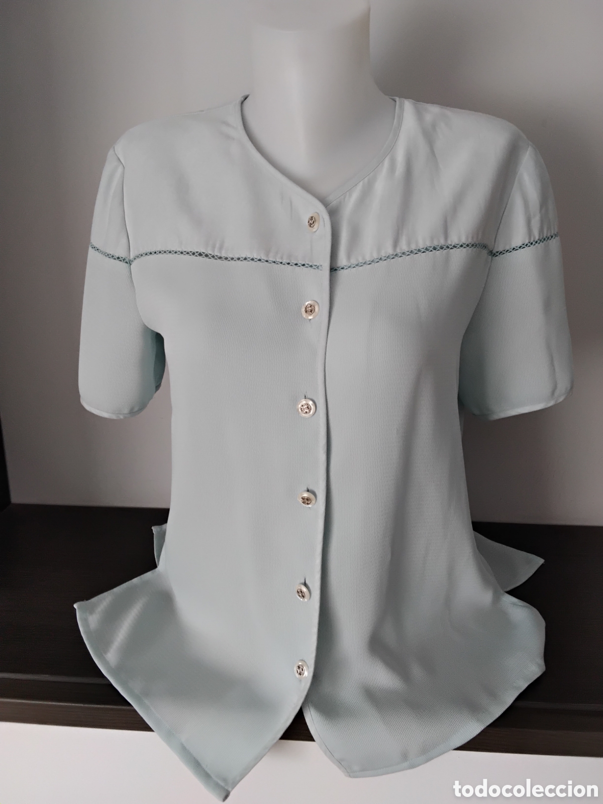 Segunda mano: Blusa Manga corta celeste