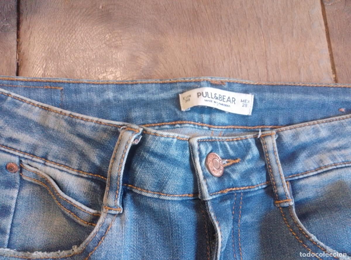 Segunda mano: Vaqueros ajustados el&aacute;sticos Pull & Bear. Talla 38 - Foto 3