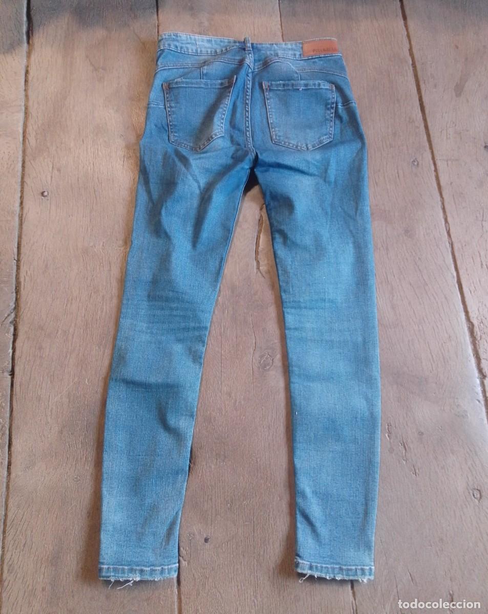 Segunda mano: Vaqueros ajustados el&aacute;sticos Pull & Bear. Talla 38 - Foto 4