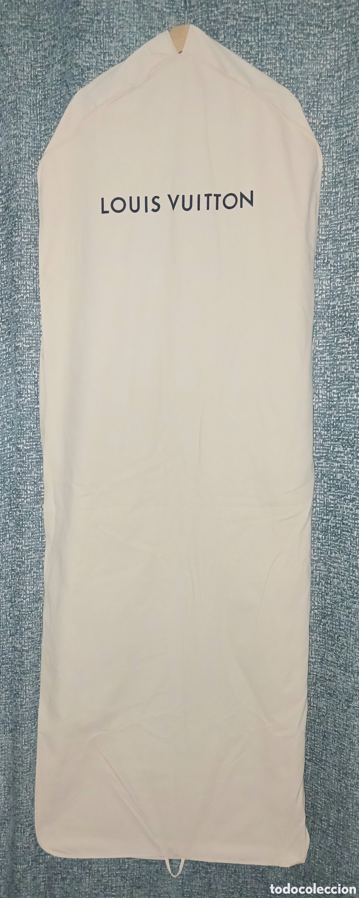 Segunda mano: Funda Portatrajes Louis Vuitton Original Algod&oacute;n Crema (160 x 60 x 12 cm) Larga