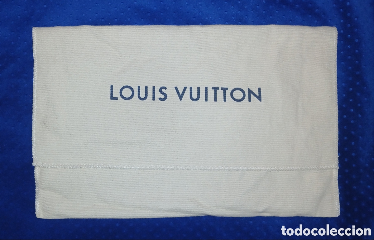 Segunda mano: Funda Guarda-Polvo Louis Vuitton Tipo Sobre (30x21 cm) - Dust Bag Original Carteras / Accesorios