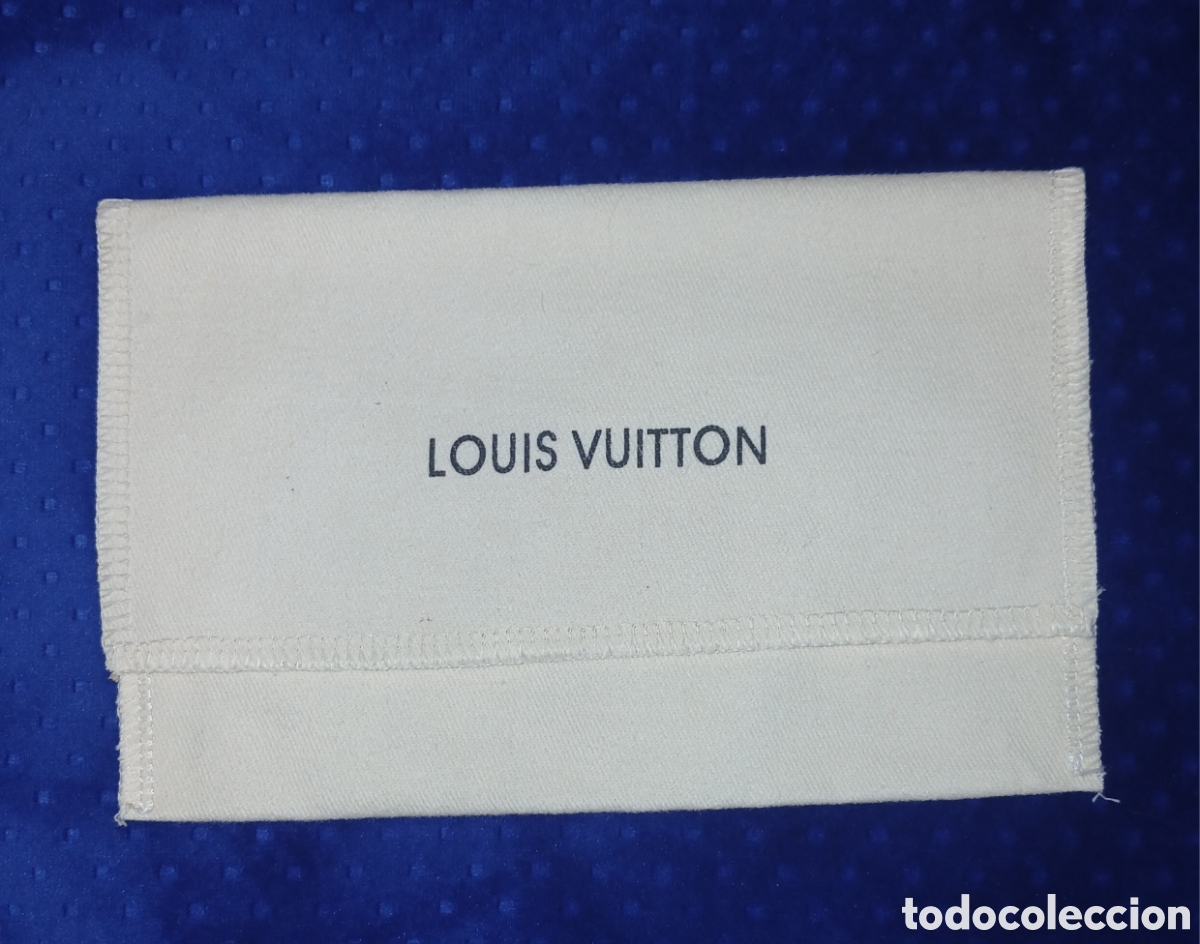 Segunda mano: Funda Guarda-Polvo Louis Vuitton Tipo Sobre (15.5 x 10.5 cm) Dust Bag Original Carteras / Tarjetero