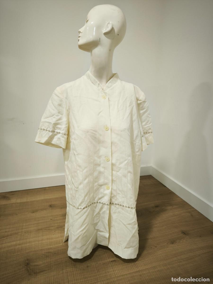 Segunda mano: Vestido Camisero Lino Blanco Talla 44 &ndash; Frescura Y Bordados Para Tu Look M&aacute;s Natural