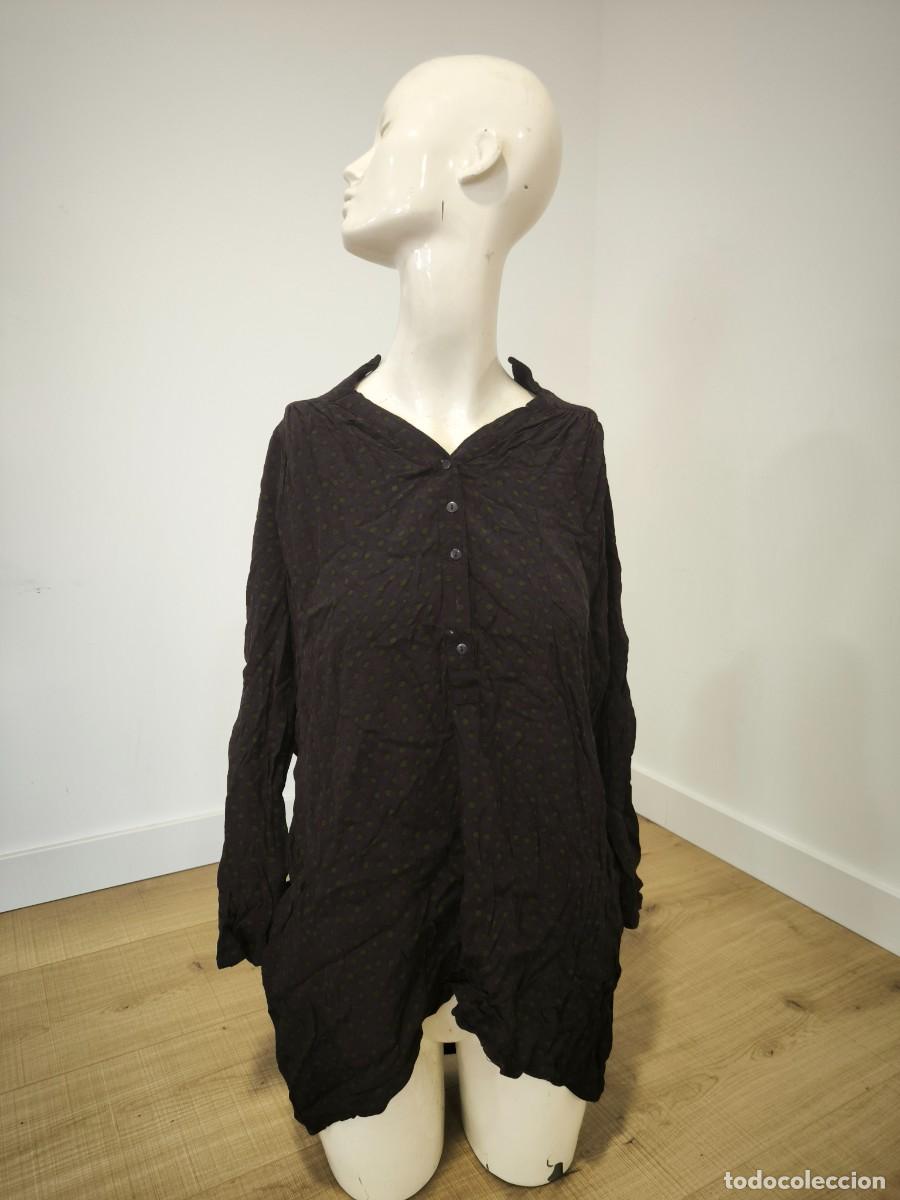 Segunda mano: Blusa Larga Lunares Berenjena Talla S &ndash; Corte Oversize Y Aire Bohemio Para Tu D&iacute;a A D&iacute;a