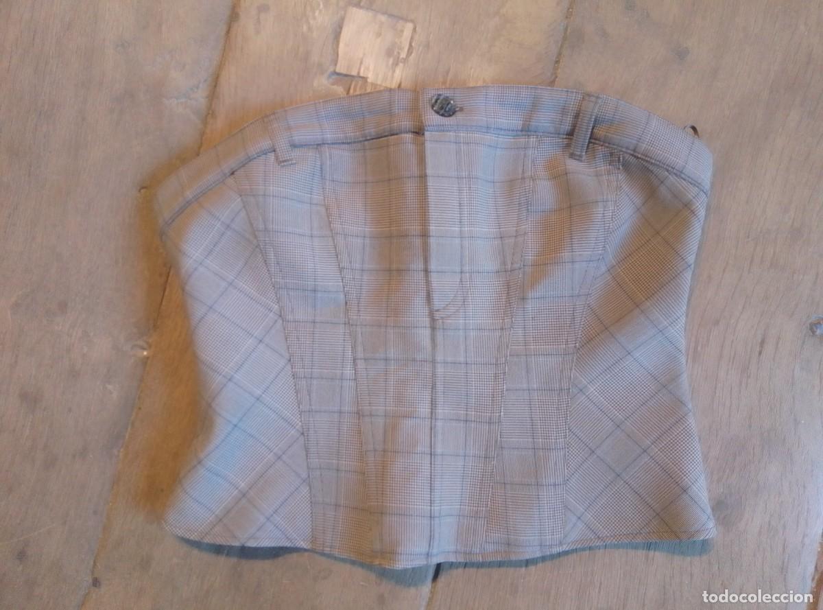 Segunda mano: Top cors&eacute; palabra de honor de cuadros. Zara. Talla S